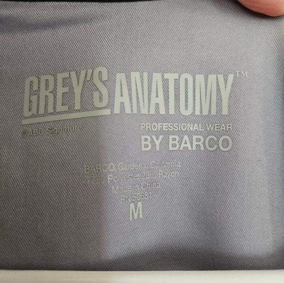 Grey's anatomy by Barco scrub top size M - Picture 2 of 3